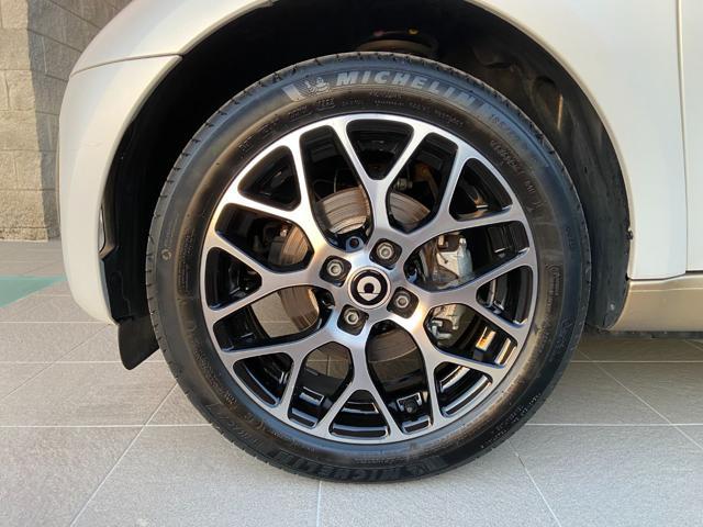 SMART ForTwo EQ Prime TETTO PAN-INTERNI IN PELLE-SEDILI RISCAL.