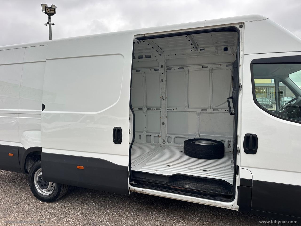 Daily 33S14S 2.3FURGONE MAXI VOLUME HI-MATIC