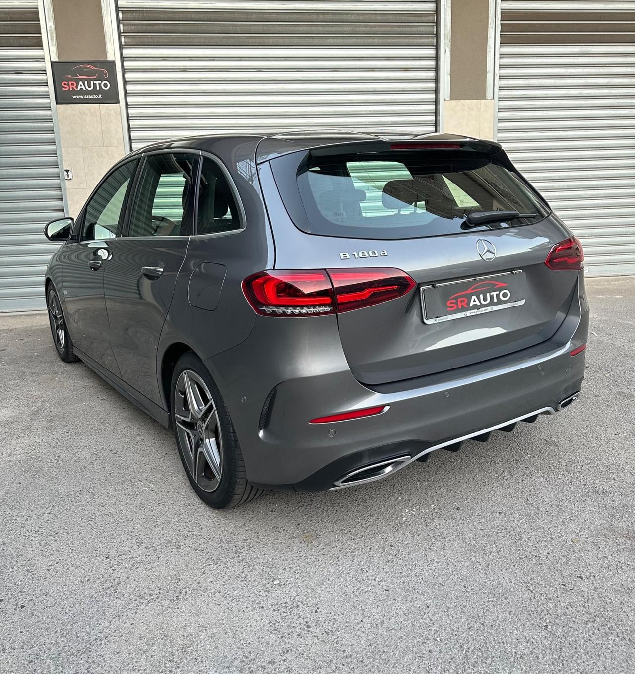 Mercedes-Benz B 180 d Automatic Premium AMG