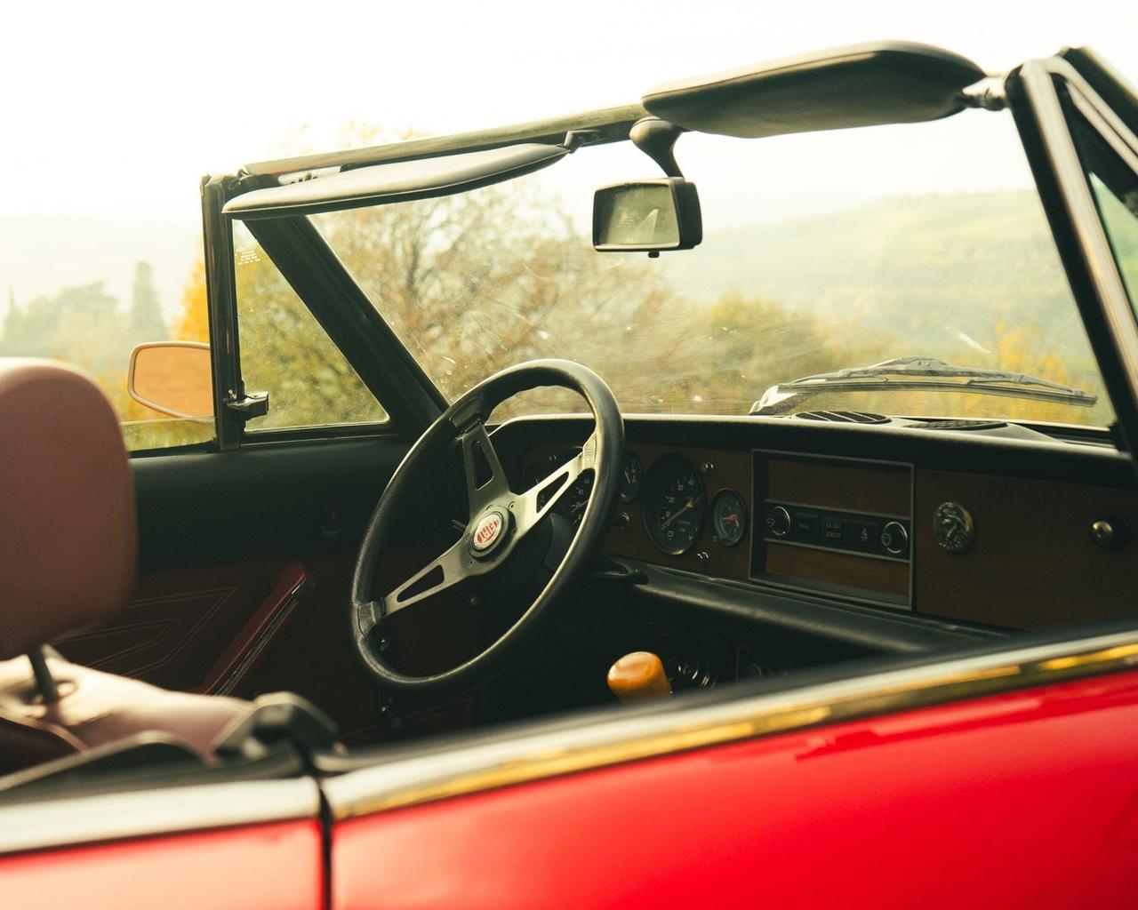 Fiat 124 Spider America CS Pininfarina