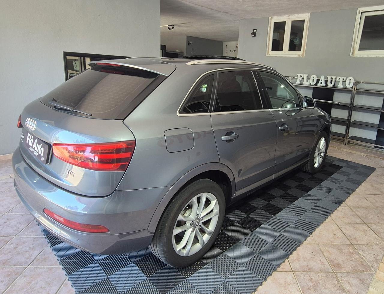Audi Q3 2.0 TDI (Diesel) 140cv - Tettuccio