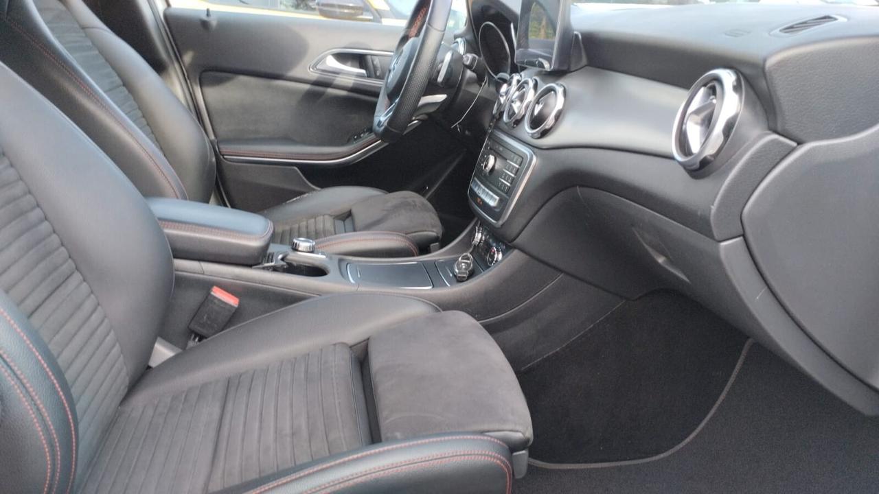 Mercedes-benz CLA 200 d Automatic Premium