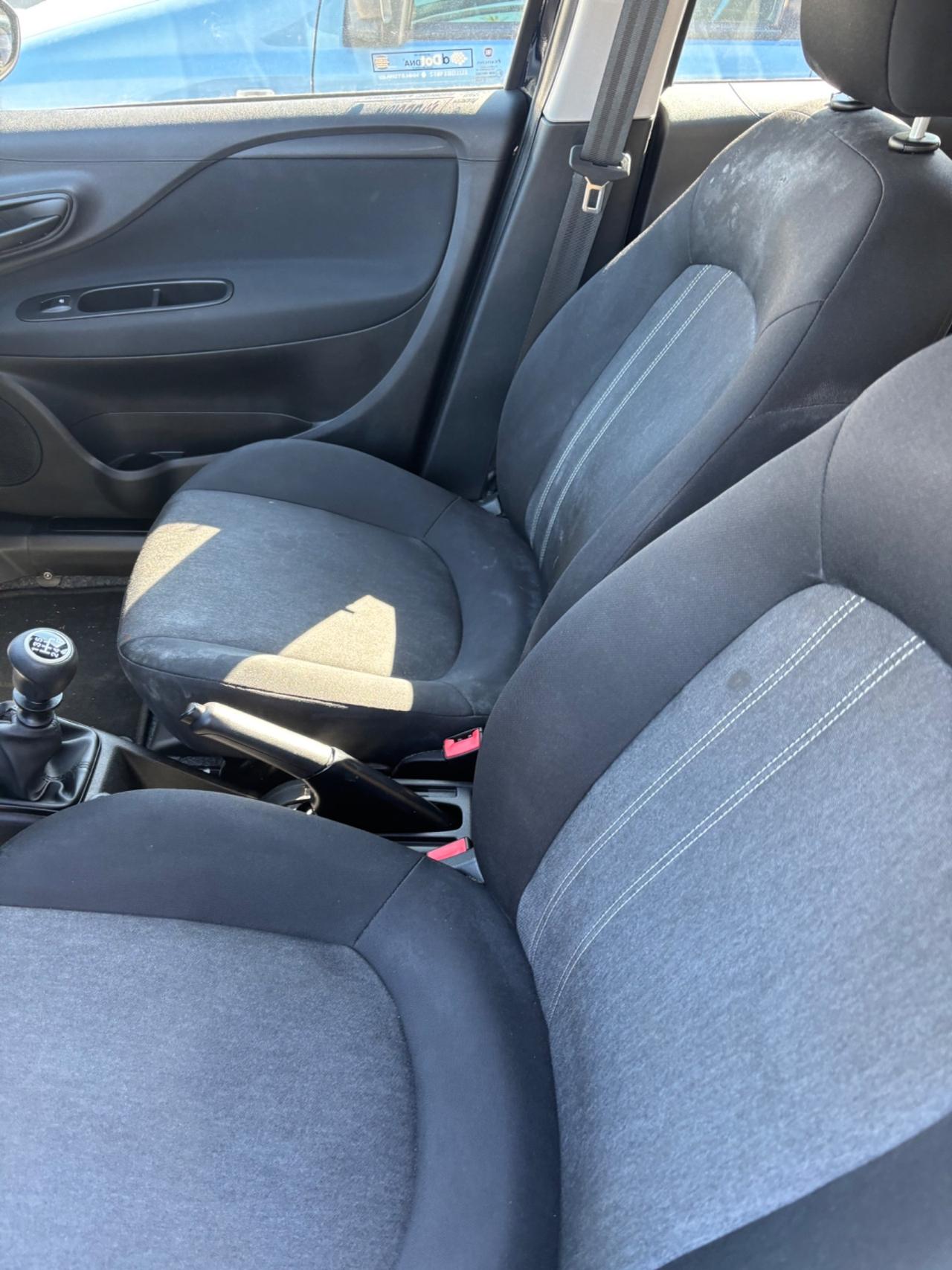 Fiat Punto 1.2 8V 5 porte Lounge per neopatentati