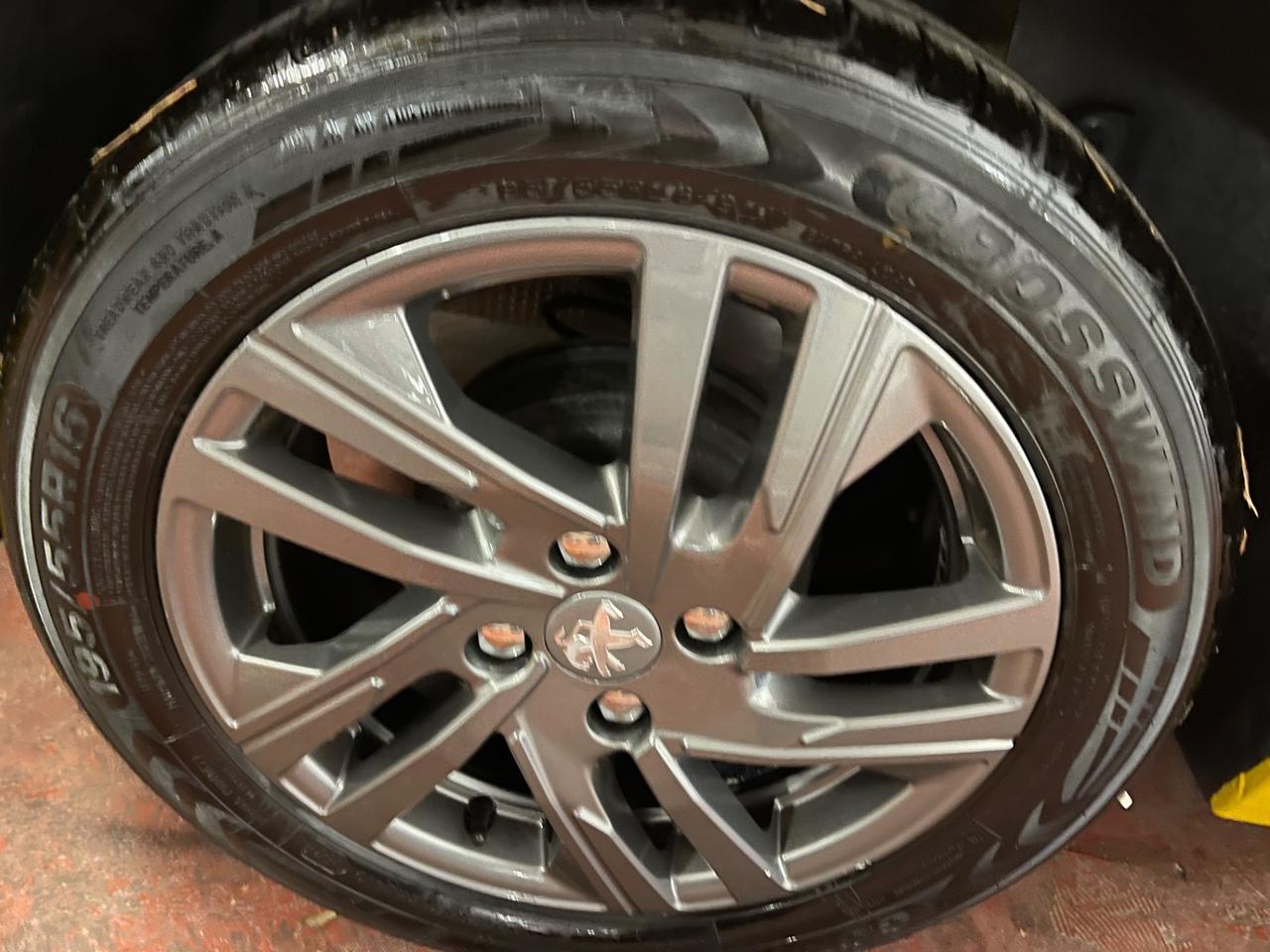 Peugeot 208 PureTech 75 Stop&Start 5 porte Like