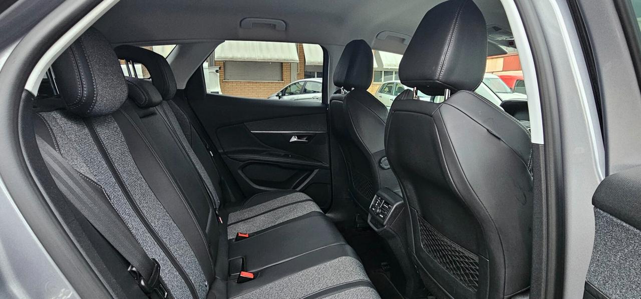 Peugeot 3008 BlueHDi 130 S&S Allure