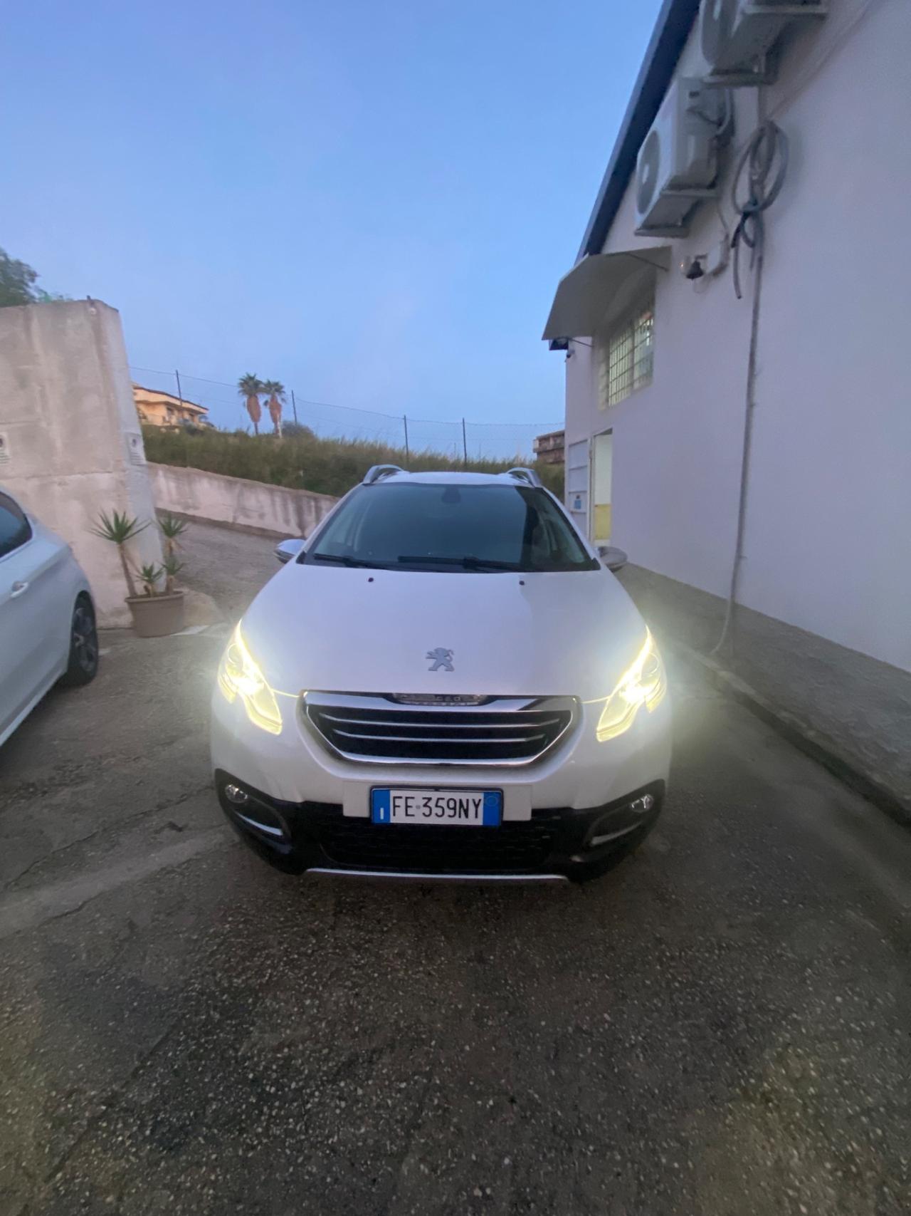 Peugeot 2008 BlueHDi 100 Allure