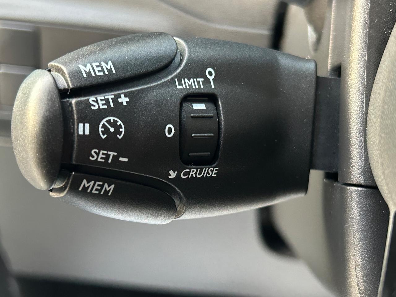 Citroen C3 Shine 1.2 benzina 83 cv