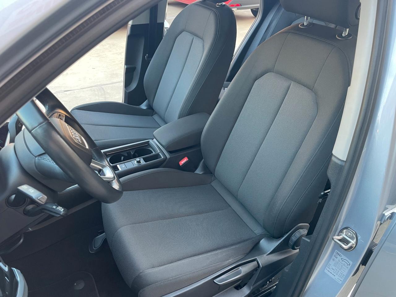 Audi Q3 2.0 150CV 35 TDI S tronic Business Advanced