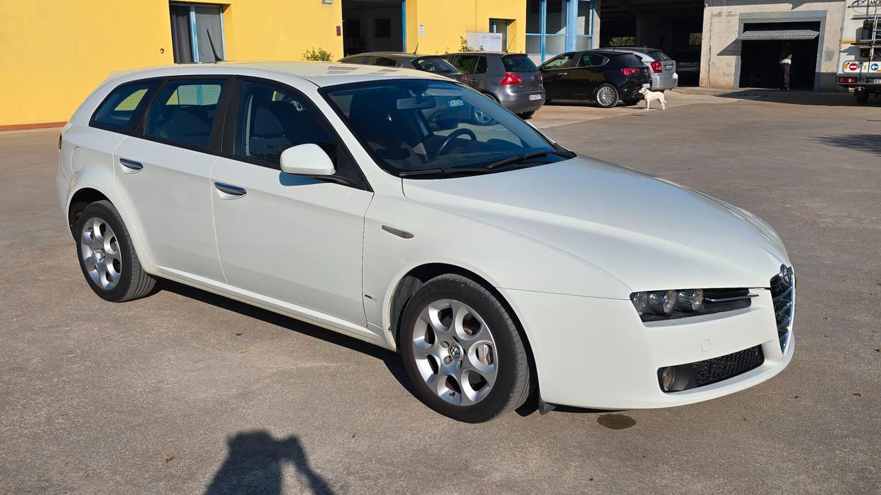 ALFA 159 1.9 JTDM PARI AL NUOVO