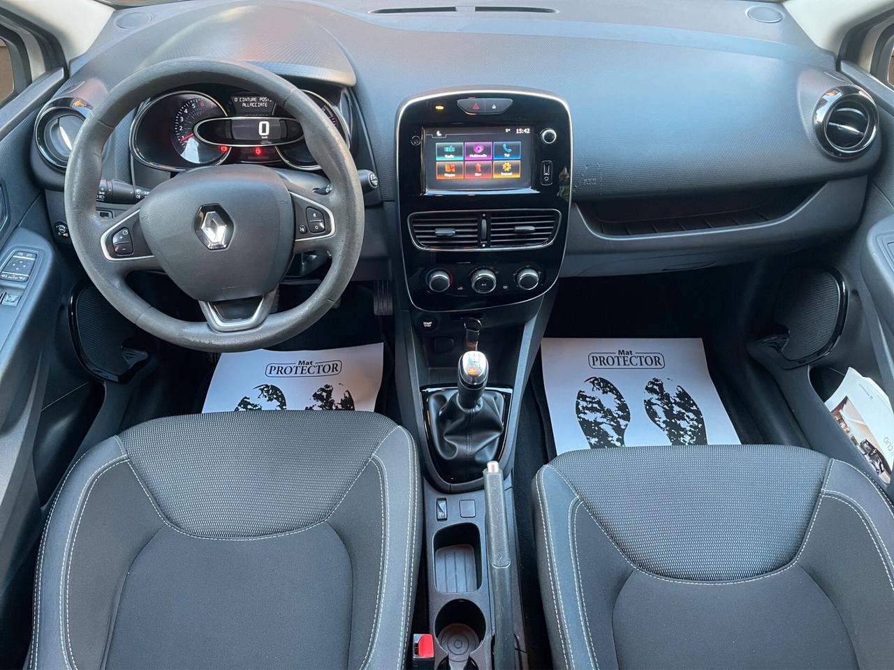Renault Clio NEOPATENTATI - GPL