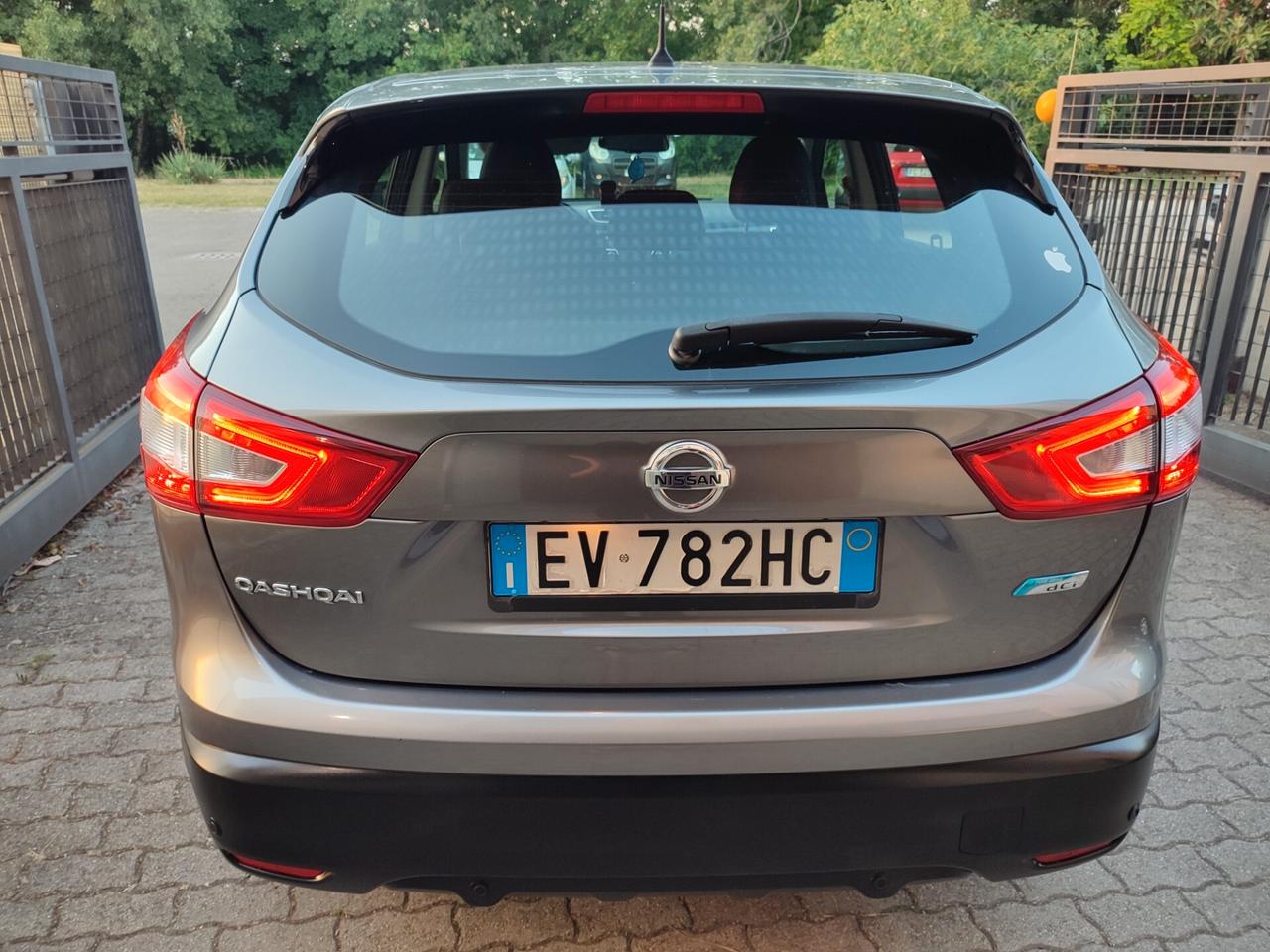 NISSAN QASHQAI DEL 2014 1.5DIESEL STUPENDA ECONOMICA