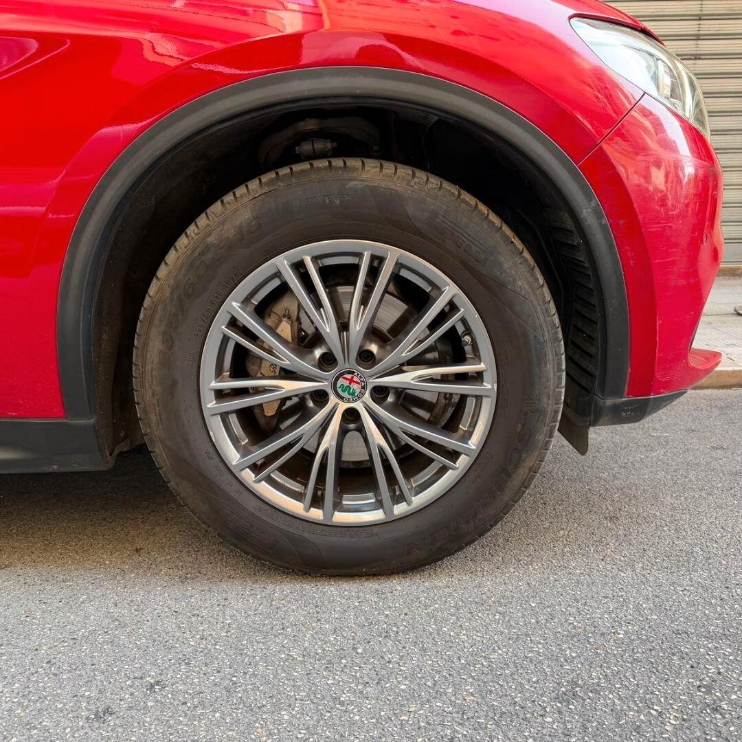 Alfa Romeo Stelvio 2.2 - 180 CV