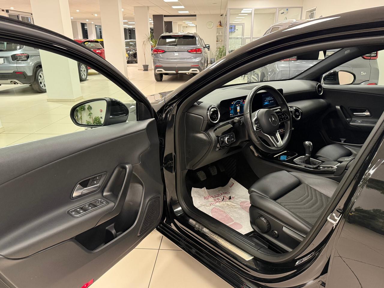 Mercedes-benz A 180 d Business 116CV - 2021
