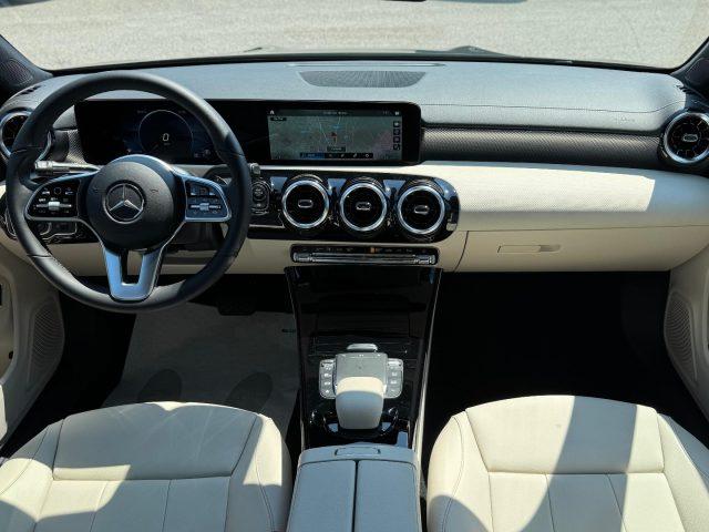 MERCEDES-BENZ CLA 250 AUTOMATICA SPORT *UNIPROP*PELLE*