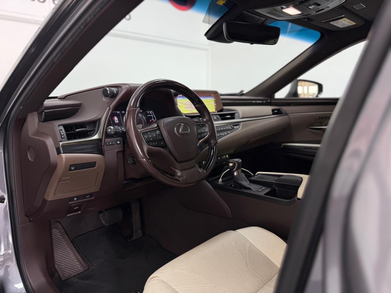 Lexus ES 300 2.5 Hybrid 218CV Tot Luxury 09/2019 Euro 6D