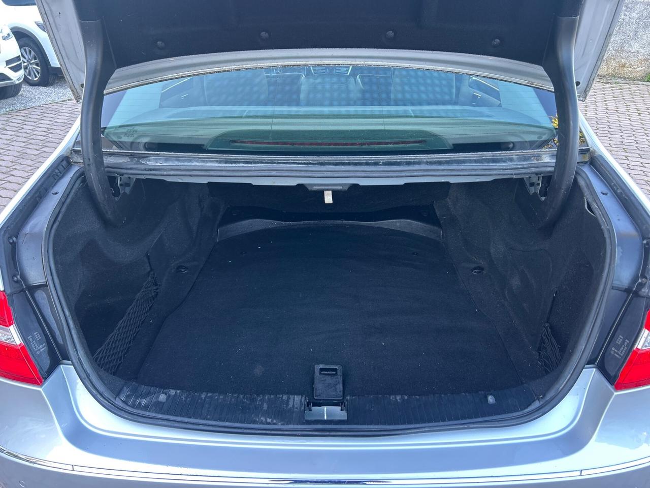 Mercedes-benz E 250 E 250 CDI BlueEFFICIENCY Avantgarde AMG