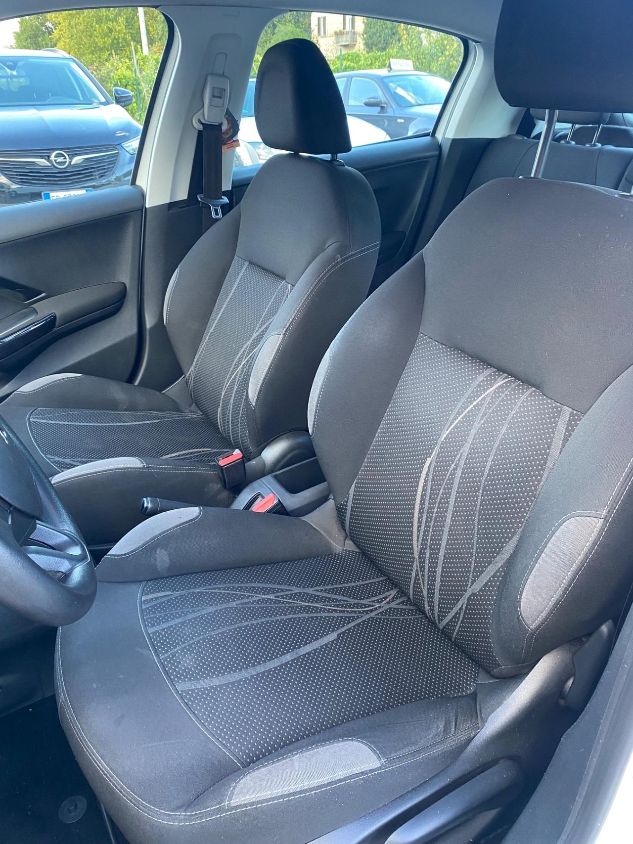 Peugeot 208 1.0 VTi 68 CV 5 porte Access