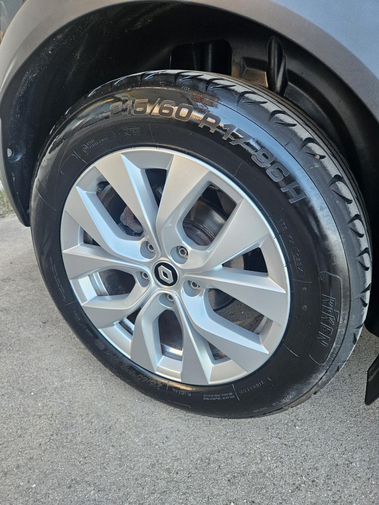 Renault Captur 1.6 E-Tech hybrid 2022