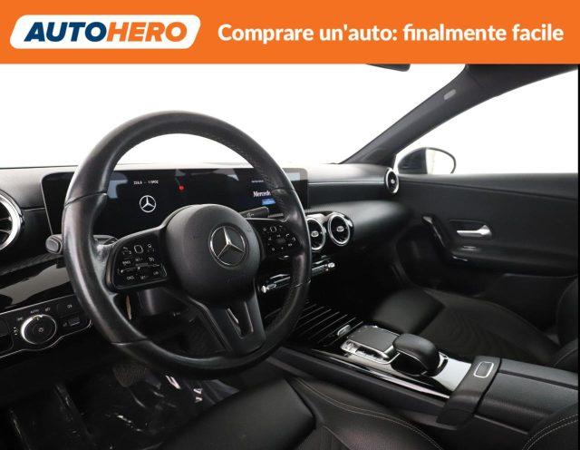 MERCEDES-BENZ A 180 d Automatic Business Extra