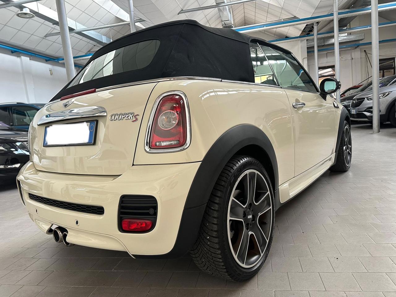 Mini 1.6 16V allestimento John Cooper Works Cabrio