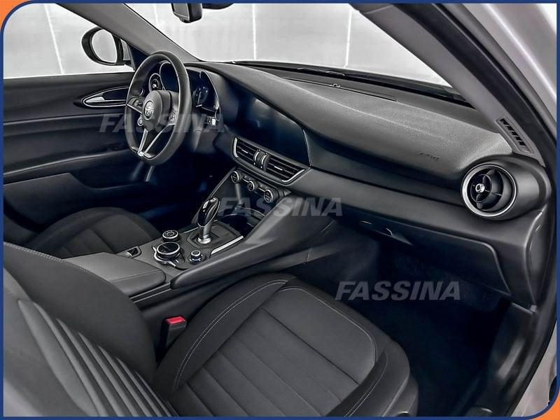 Alfa Romeo Giulia Giulia 2.2 t Giulia 150cv auto