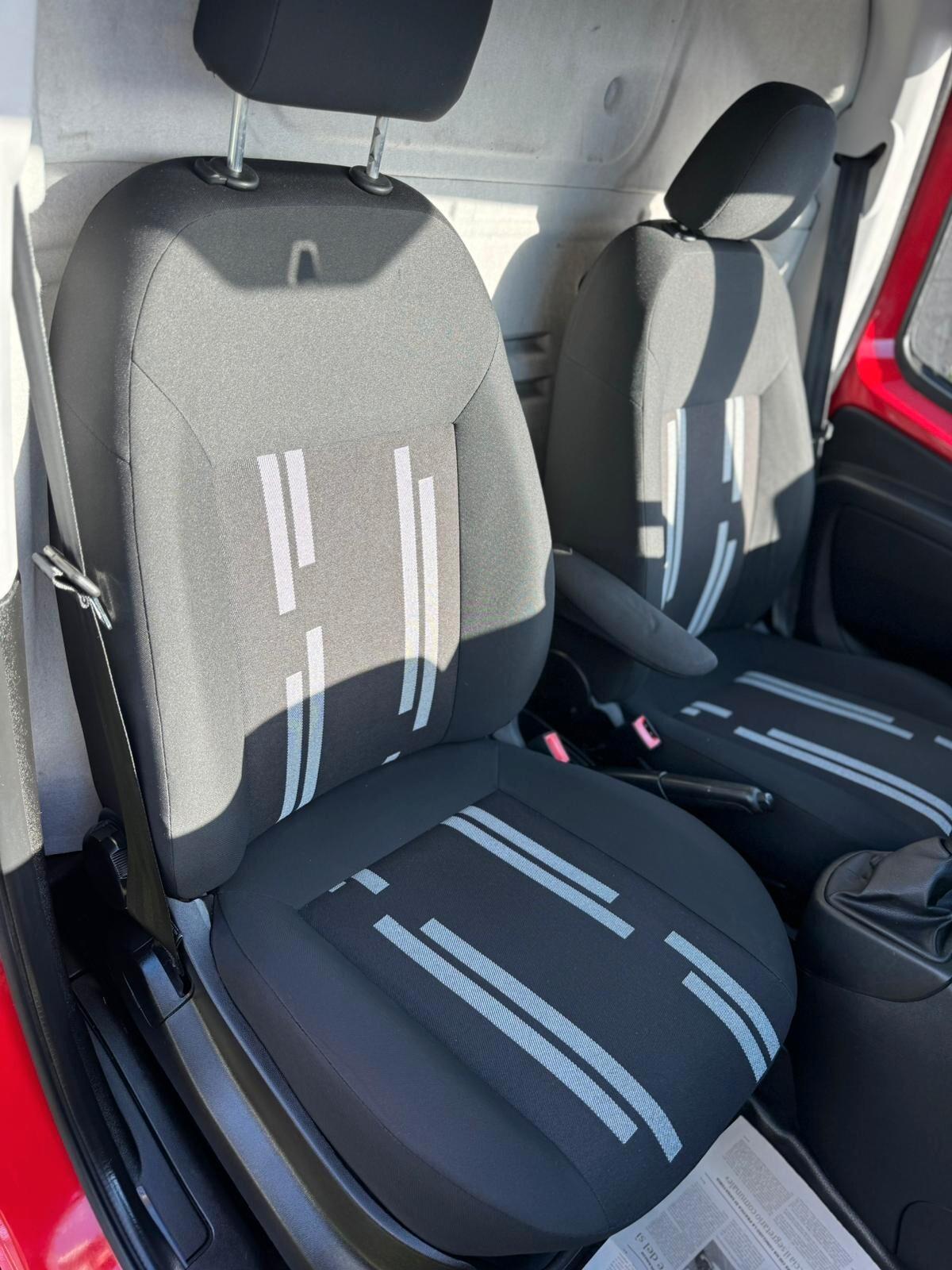 Fiat Fiorino 1.3 MJT 95CV Cargo Adventure