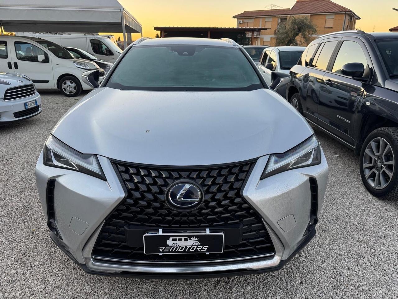 Lexus UX UX Hybrid Executive