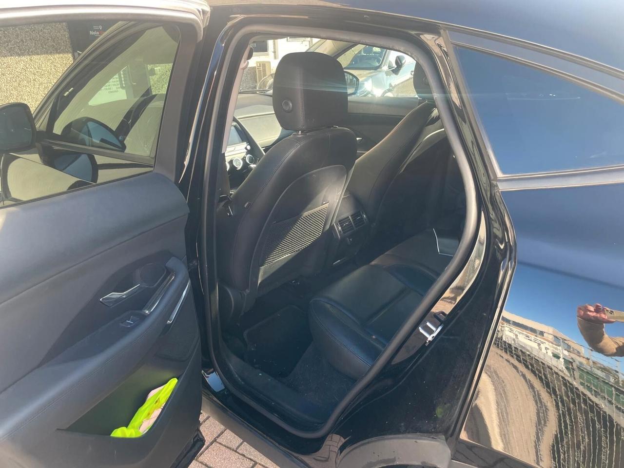 Jaguar E-Pace 2.0D 150 CV AWD R-Dynamic