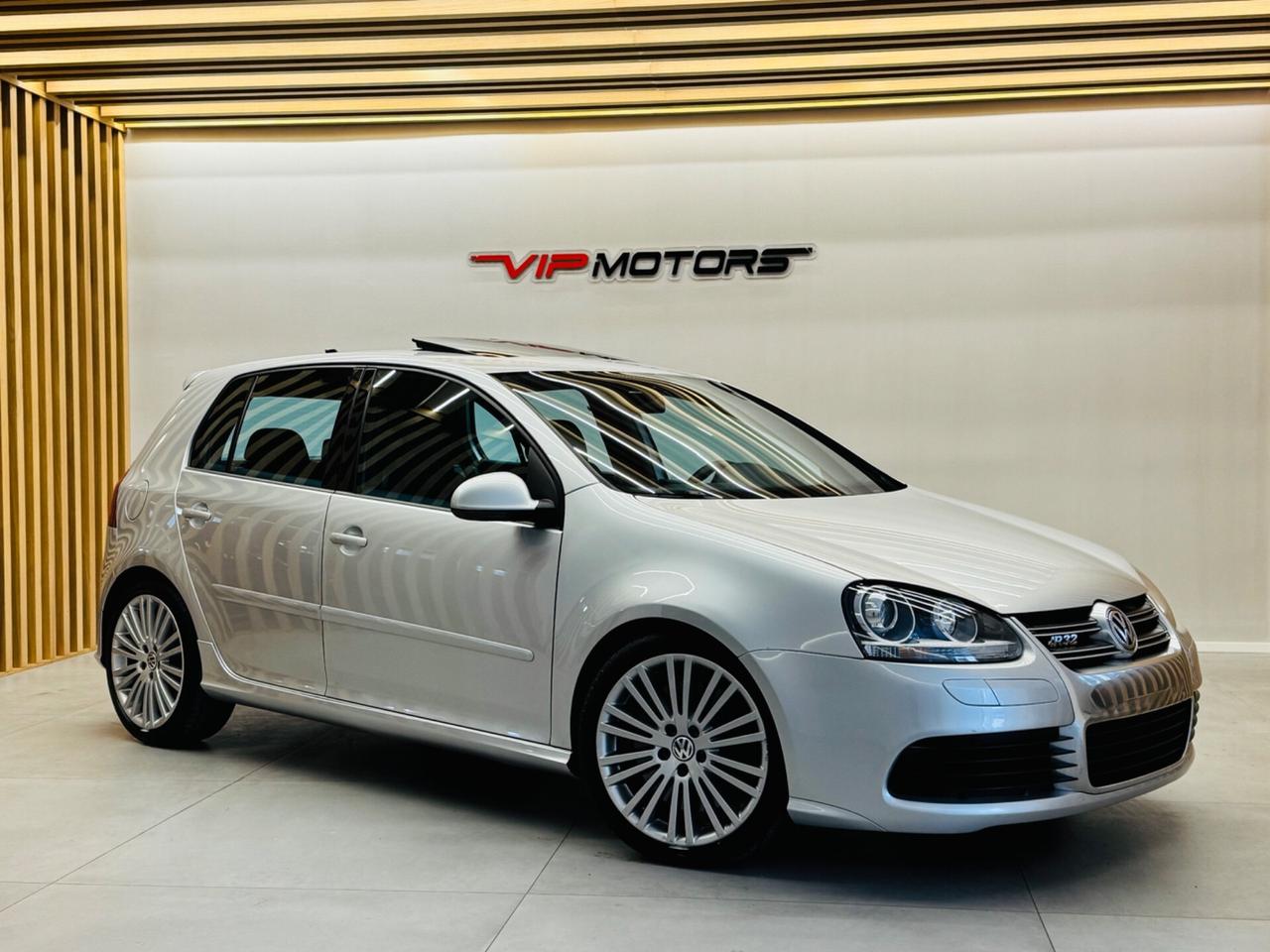 VOLKSWAGEN GOLF R32 5PORTE DSG PELLE TETTO 250CV PERMUTE FULL