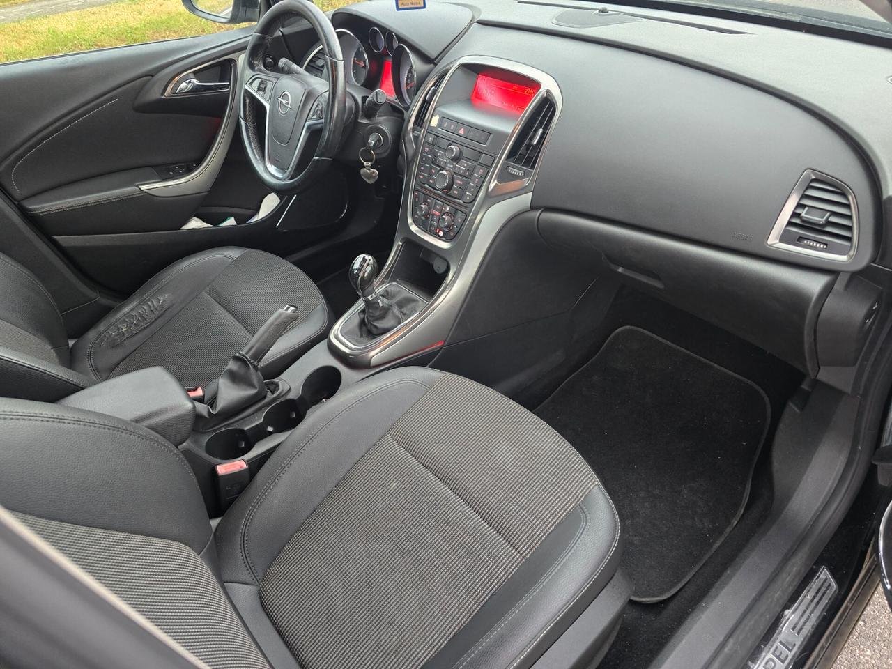 OPEL ASTRA 1.7 DTI COSMO "OK PER NEOPATENTATI"