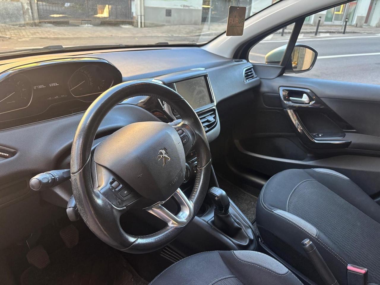 PEUGEOT 208 1.2 ACTIVE