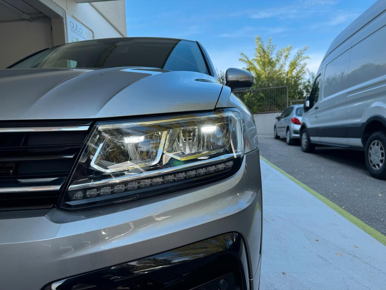 Volkswagen Tiguan 2.0 tdi R-Line 4motion 150cv dsg