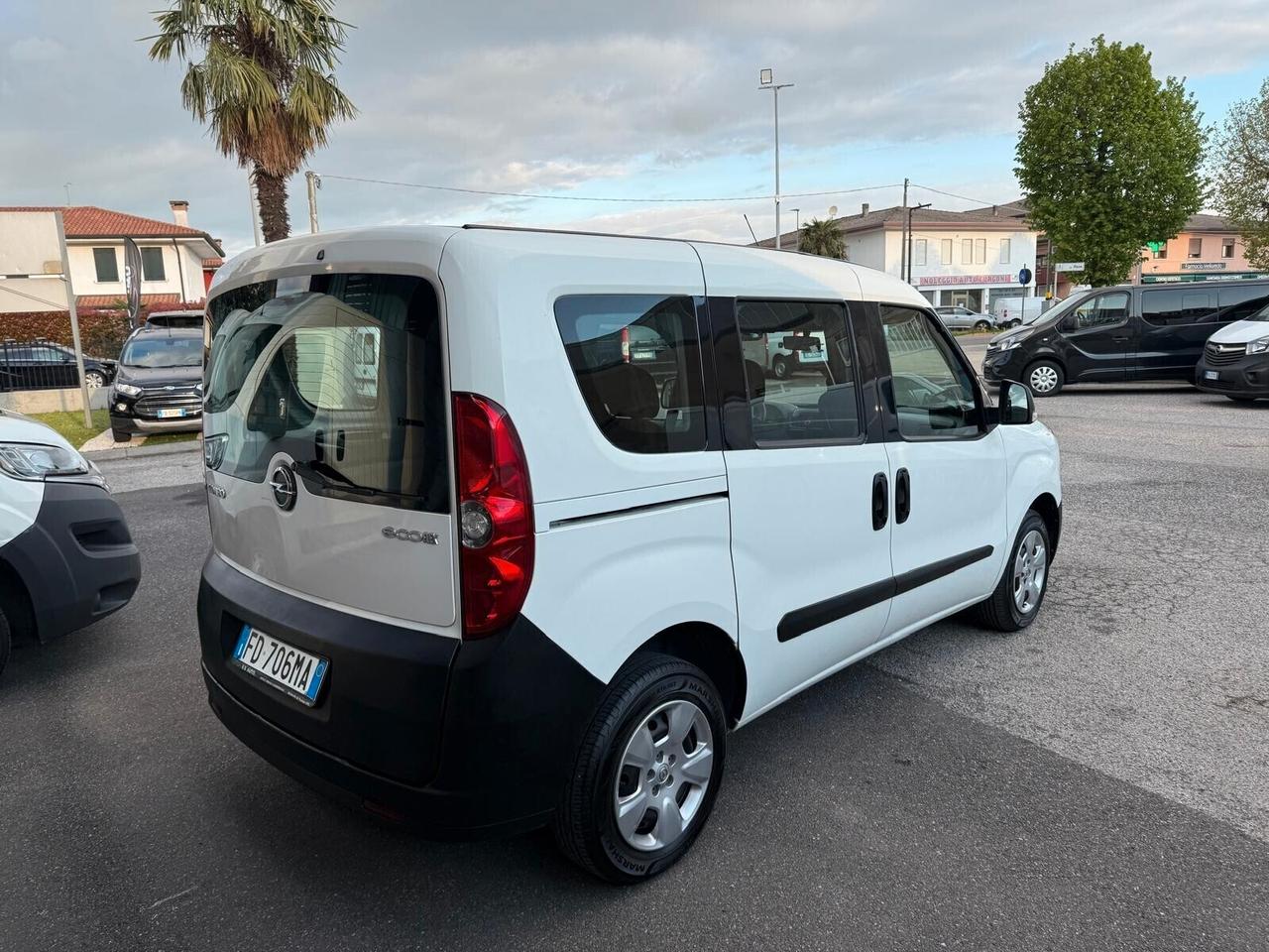 Opel Combo N1 5 POSTI COMBI AUTOCARRO