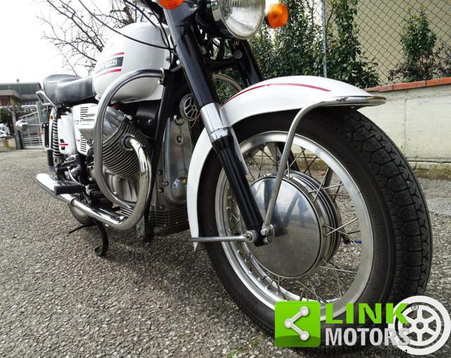 MOTO GUZZI V7 ANNO1983