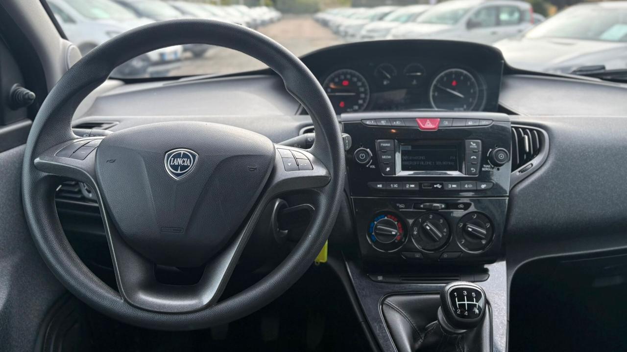 Lancia Ypsilon 1.2 69 CV 5 porte Elefantino Blu