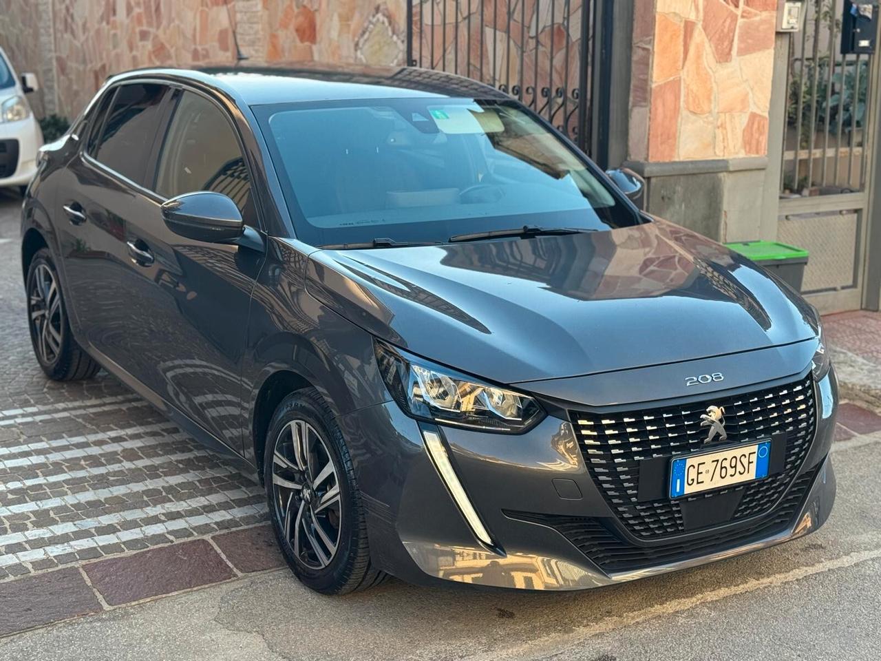 Peugeot 208 BlueHDi 100 Allure Pack