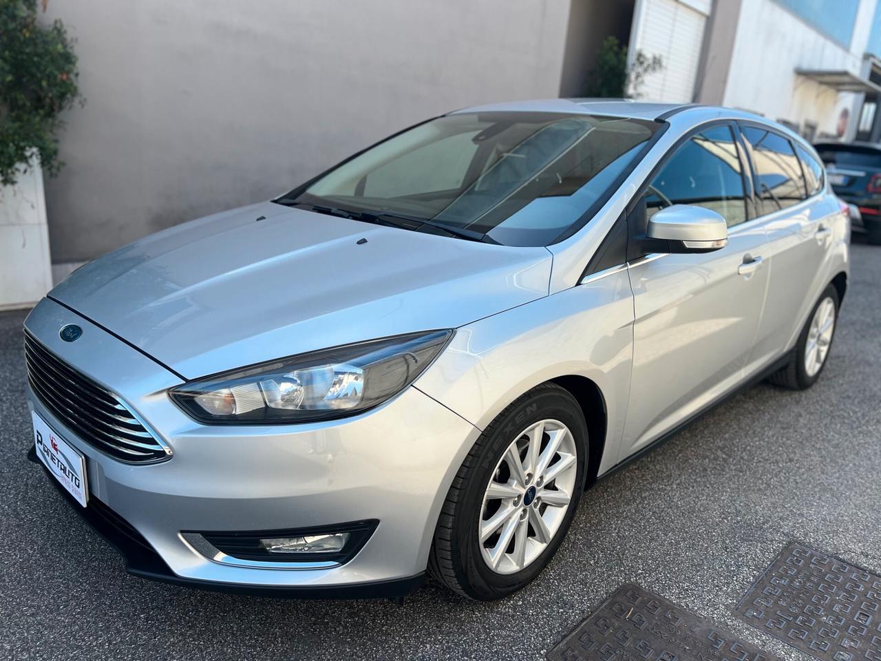 Ford Focus 5pt 1.5 tdci 120cv Titanium NAVI/CAMERA/PDC/16; OK NEOPATENT.