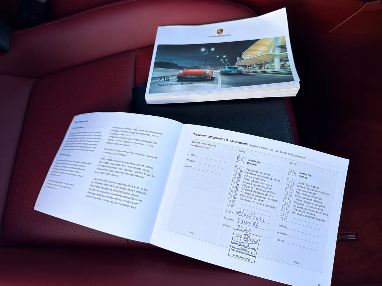 Porsche 718 Spyder Cayman 2.0 T 300cv 4.000km