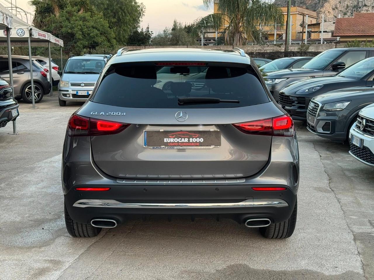 MERCEDES GLA200d PREMIUM AMG