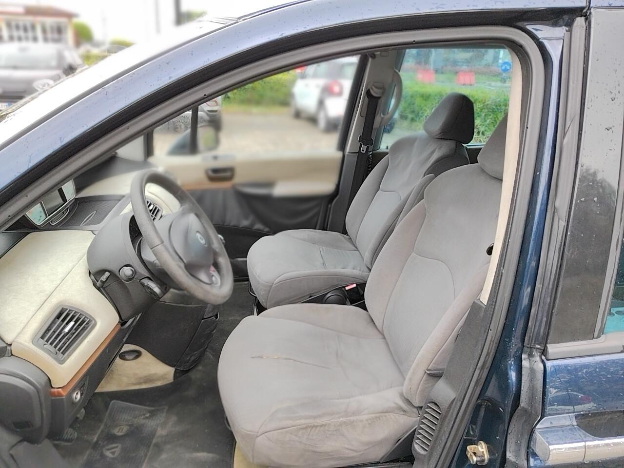 Lancia Phedra 2.2 JTD Emblema FAP