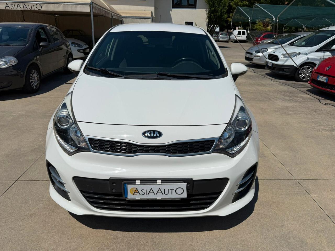 Kia Rio 5p 1.4 crdi diesel e6 carrozzeria da rivedere