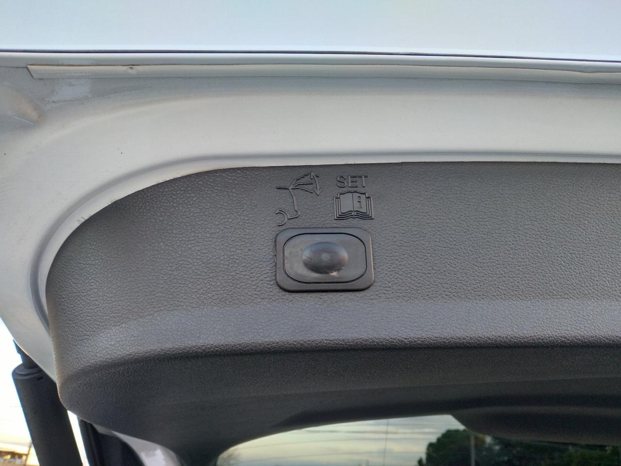 Ford Kuga 2.0 TDCI 140 CV 2WD Titanium