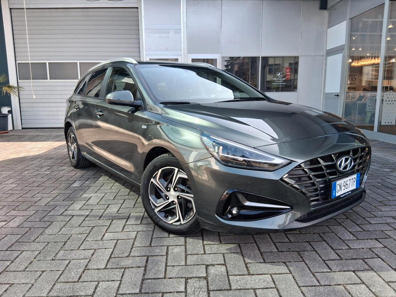 Hyundai i30 Wagon 1.0 t-gdi 48V Car Play / AndroidAuto Fari LED