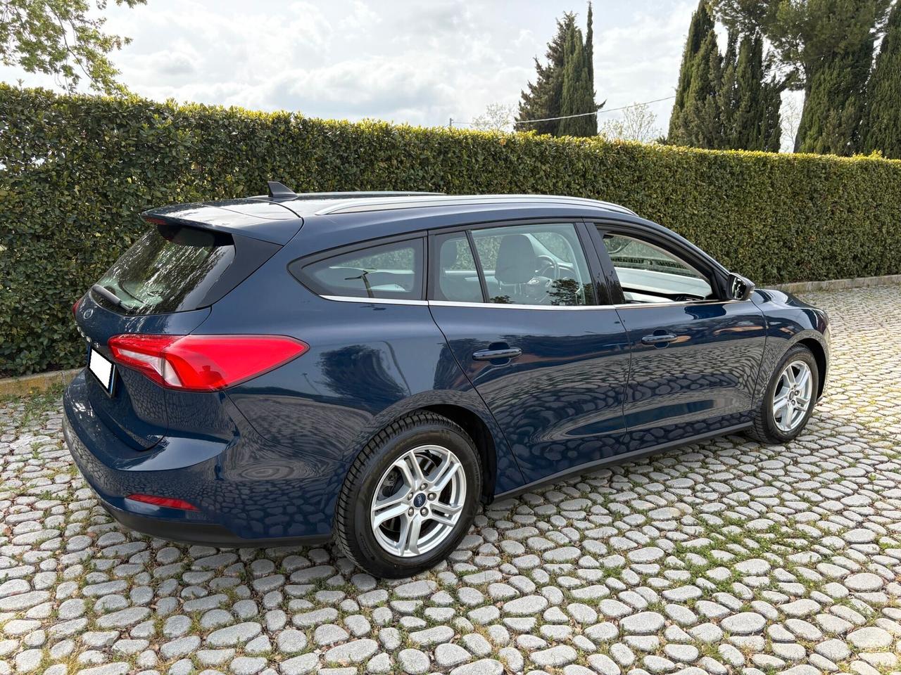 FORD Focus 1.5EcoB Aut-S SW Bus. Co-Pilot 2020