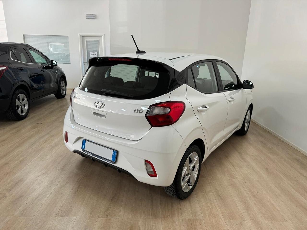 Hyundai i10 1.0 MPI Tech A/T **** NEOPATENTATI****