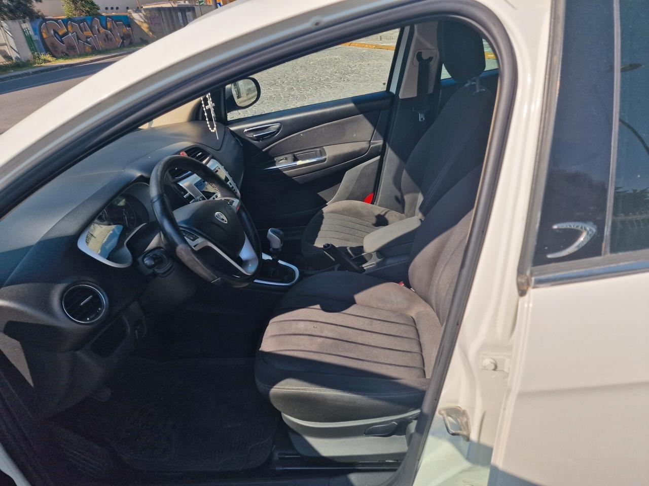 Lancia Delta 1.6 MJT DPF 105 CV Gold