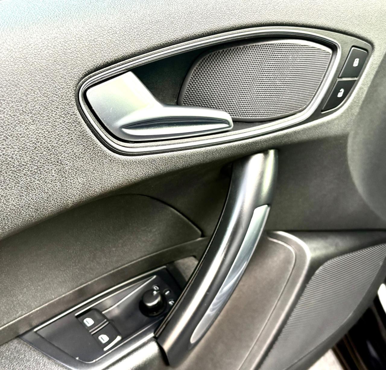 Audi A1 1.6 TDI 90cv si neo patentati non paga bollo