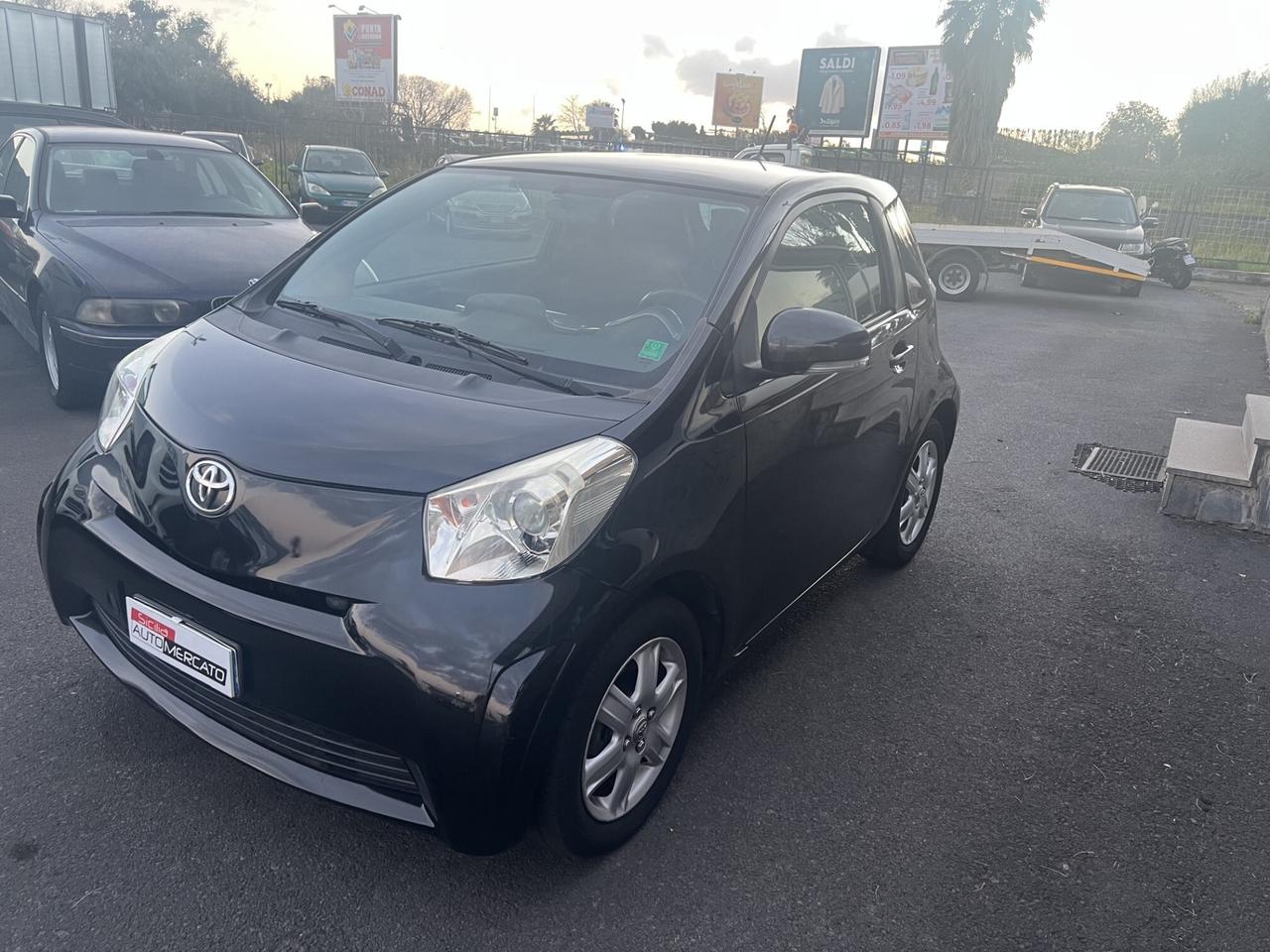 toyota iq automatica colore nera benzina come nuov