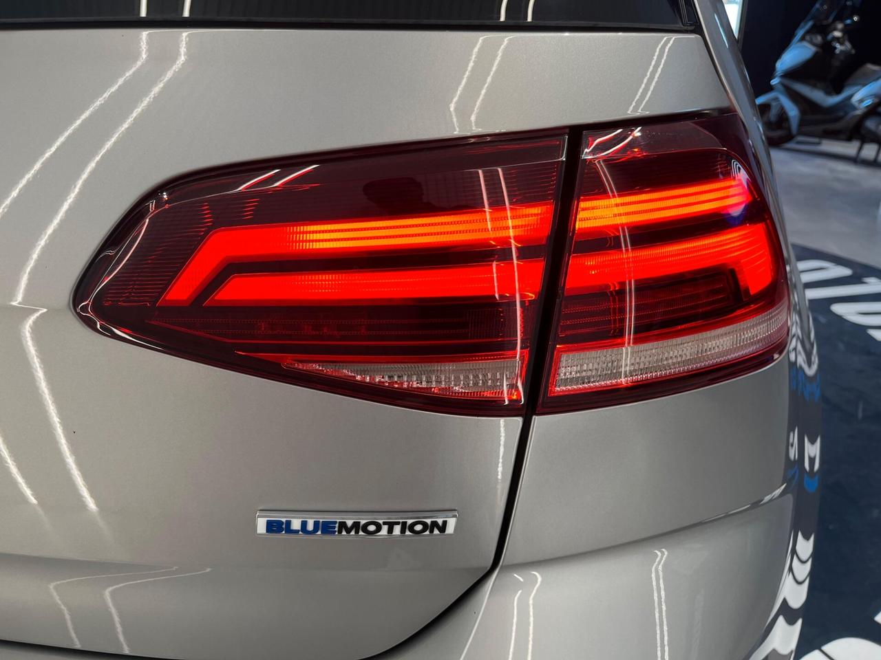 Volkswagen Golf VII 1.5 TGI 5p. Trendline BlueMotion Technology