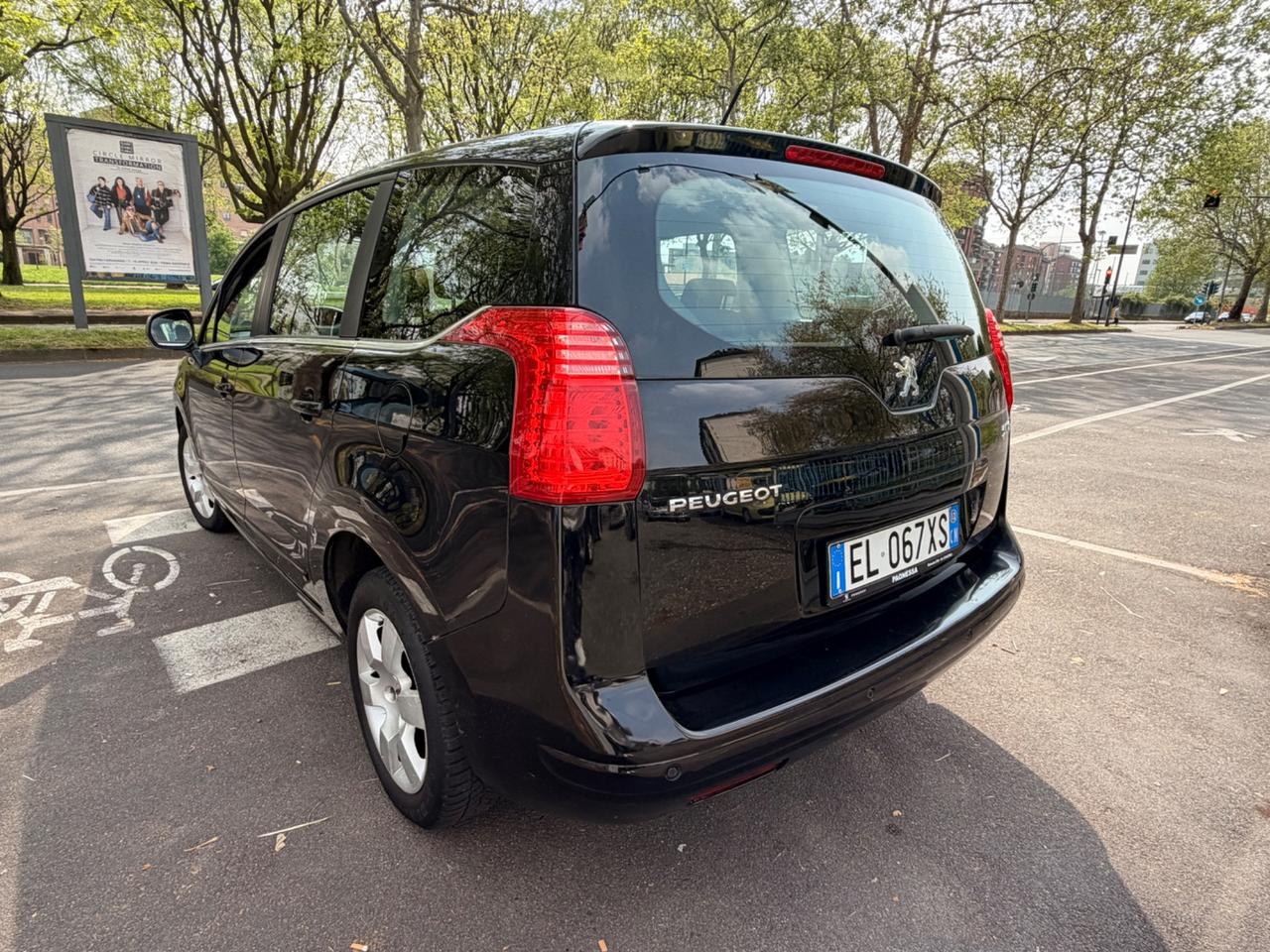 Peugeot 5008 1.6 HDi 112CV *7 POSTI*